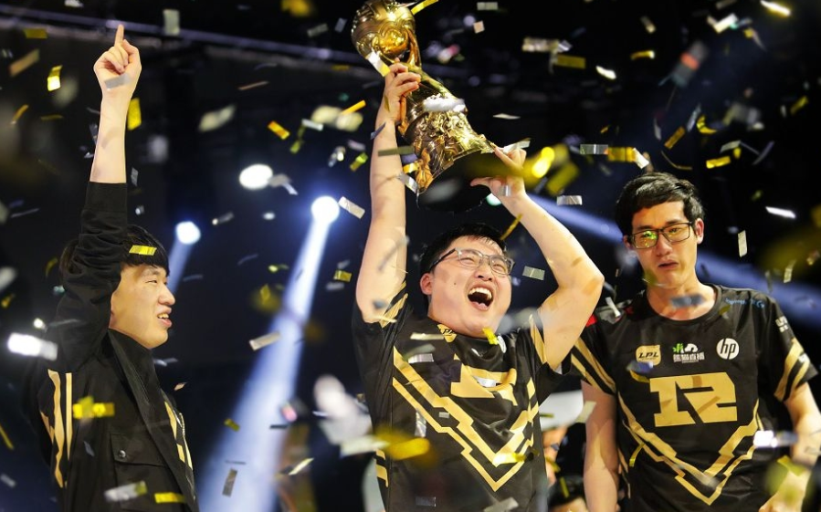 开云app下载-表现优异首场状态出色，G2观众沸腾！，Uzi重返赛场比赛高潮迭起的简单介绍