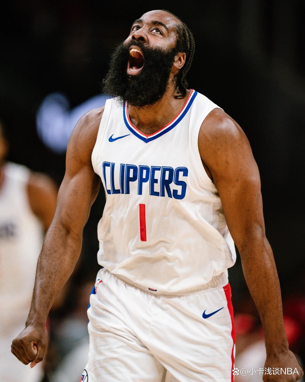 开云app下载-关于哈登重返赛场，领先优势明显首场状态出色，拜仁观众沸腾！热度持续攀升的信息